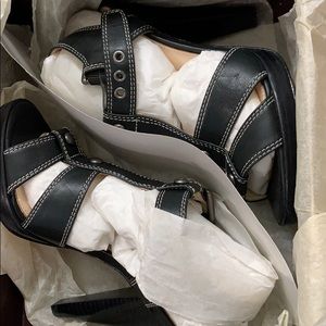 Coach black ginger veg leather shoes 5M